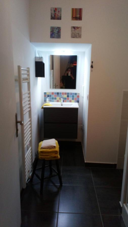 Le Secret D'Oscar & La Fantaisie De Jean Apartment Morlaix Bagian luar foto