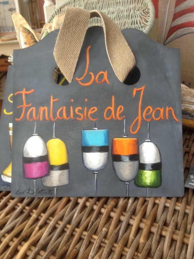 Le Secret D'Oscar & La Fantaisie De Jean Apartment Morlaix Bagian luar foto